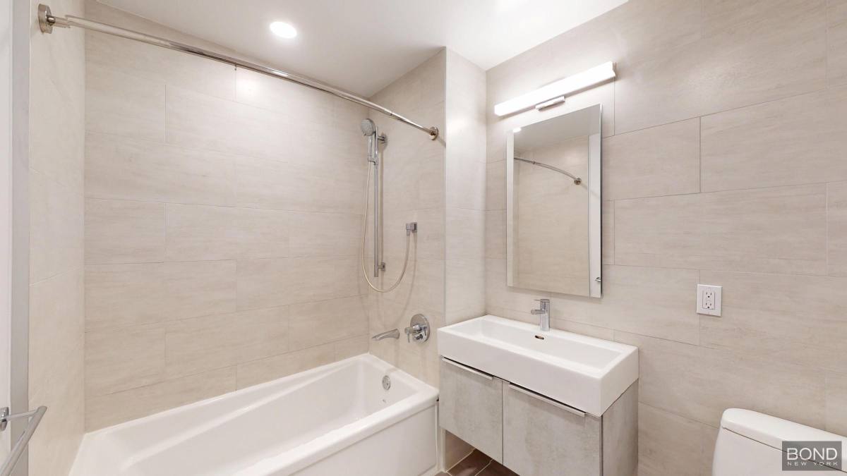 Apartment for rent at 144-74 Northern Blvd #5L, Flushing, NY 11354