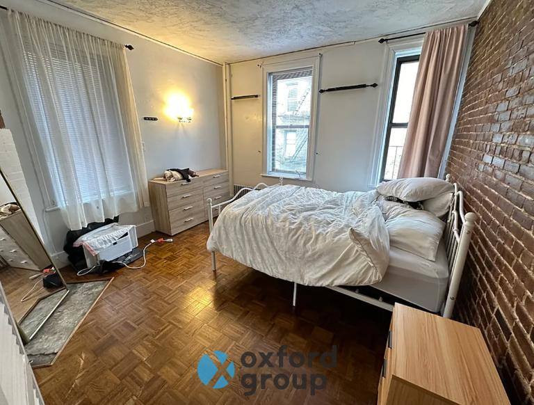 Apartment for rent at 170 E 83rd St #4E, New York, NY 10028
