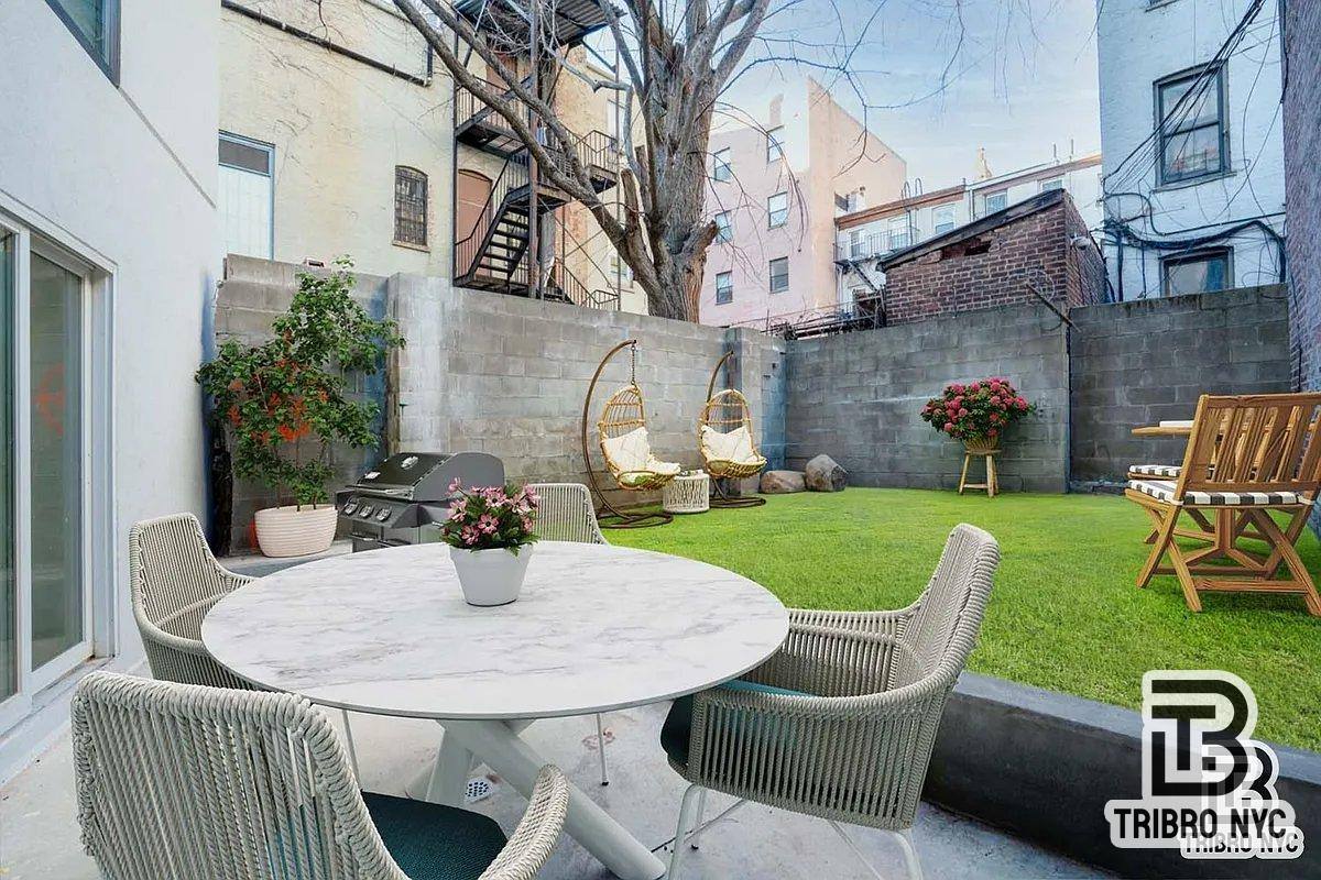 Apartment for rent at 410 Lorimer St #2, Brooklyn, NY 11206