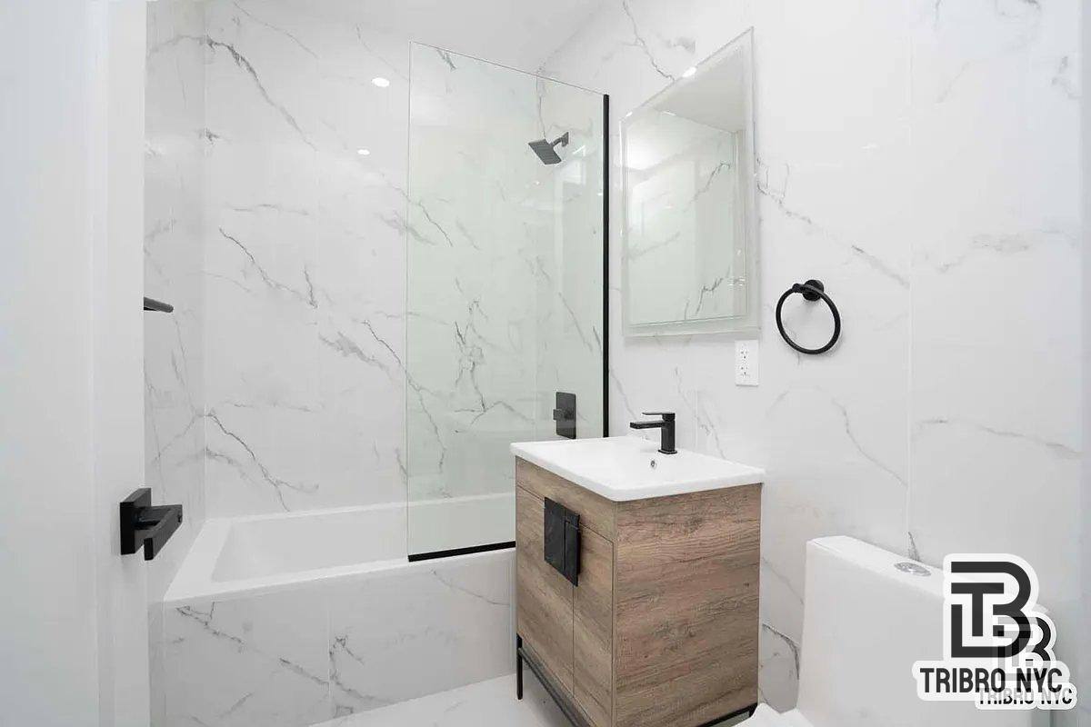 Apartment for rent at 410 Lorimer St #1, Brooklyn, NY 11206