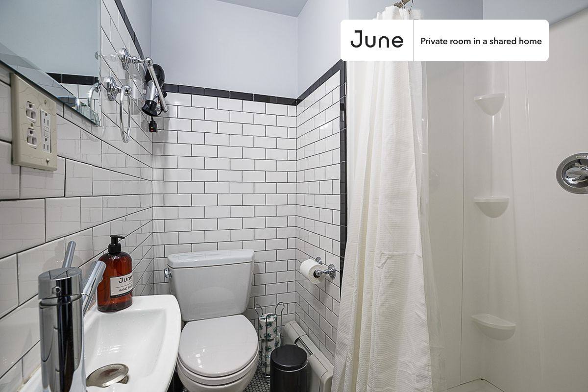 Apartment for rent at 509 E 87th St #B, New York, NY 10128