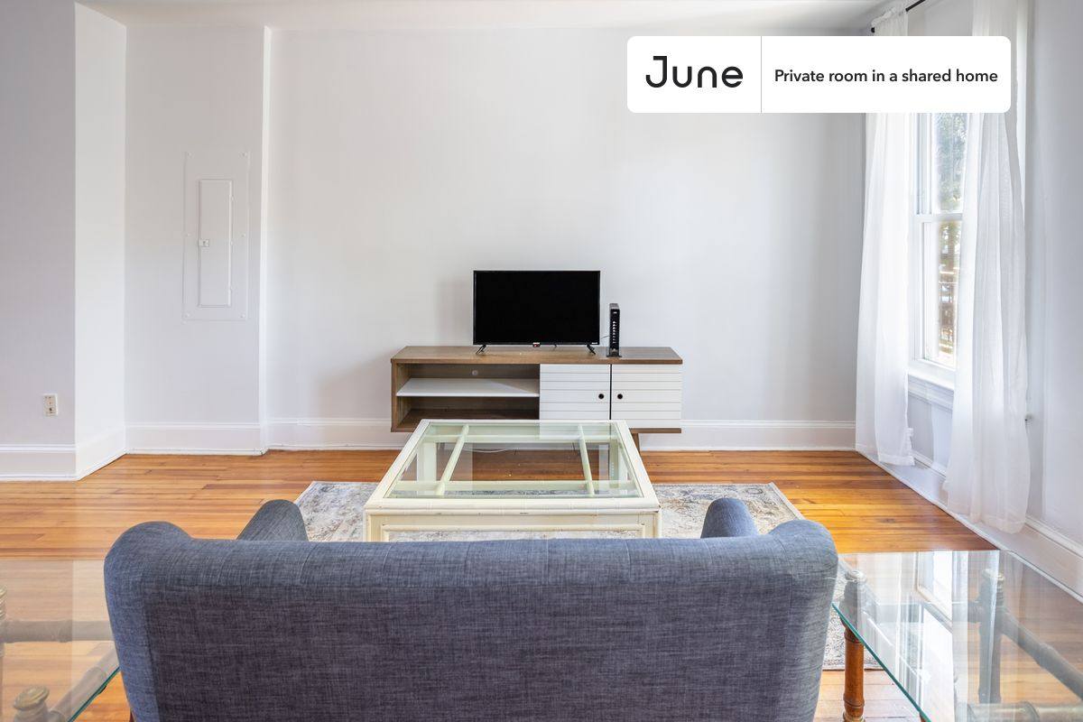 Apartment for rent at 1160 Neal St NE #A, Washington, DC 20002