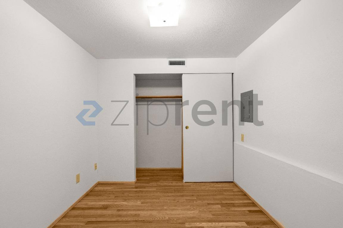 Townhouse for rent at 1533 18th Ave S #3, Seattle, WA 98144
