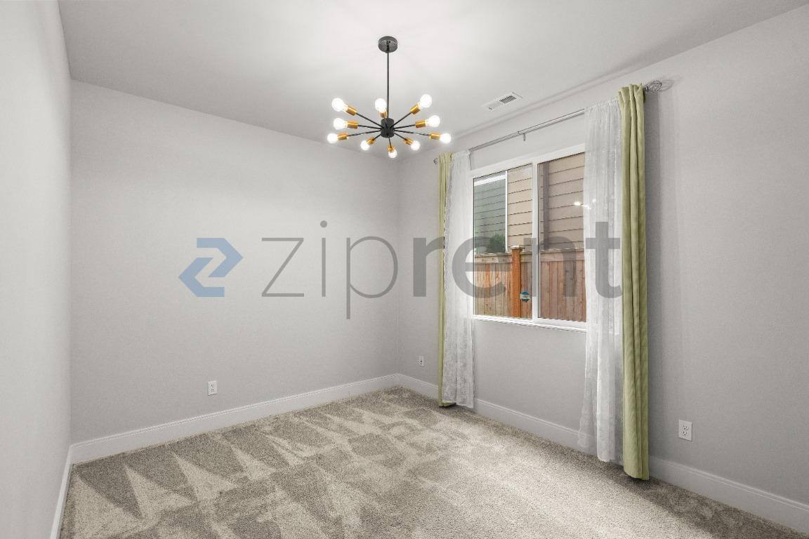 House for rent at 22205 17th Ave W, Lynnwood, WA 98036