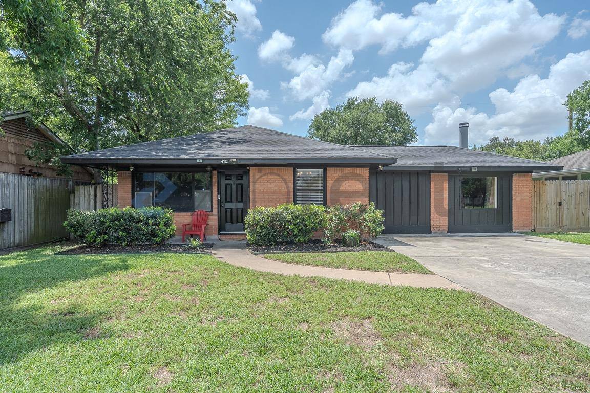 House for rent at 4701 W 43rd St, Houston, TX 77092