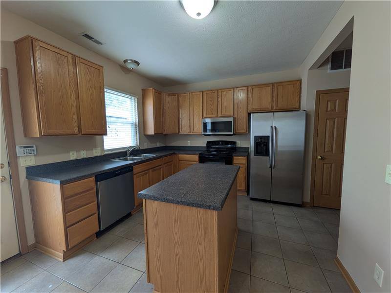 Townhouse for rent at 3698 Gibbstone Dr, Columbus, OH 43204