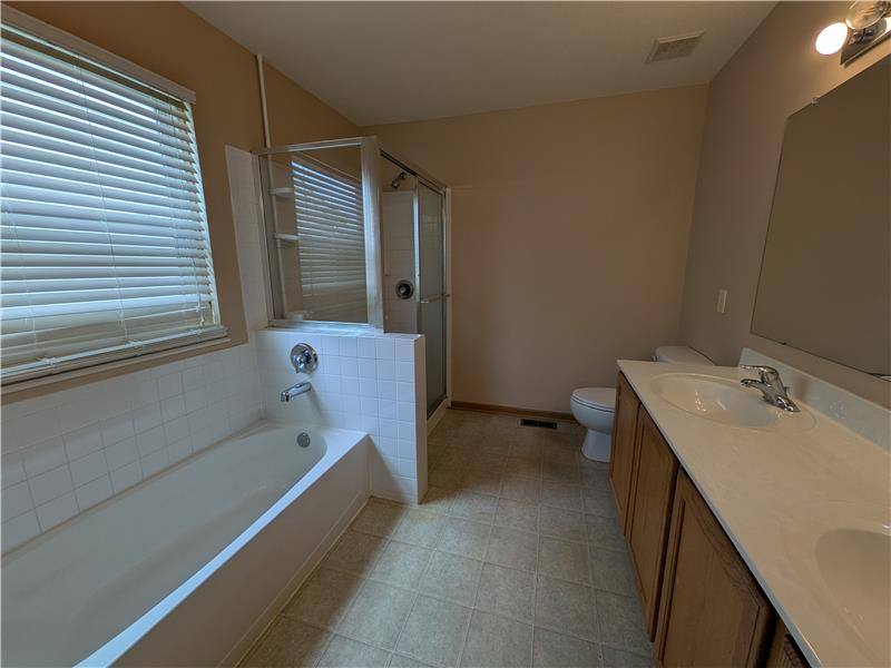 Townhouse for rent at 3698 Gibbstone Dr, Columbus, OH 43204