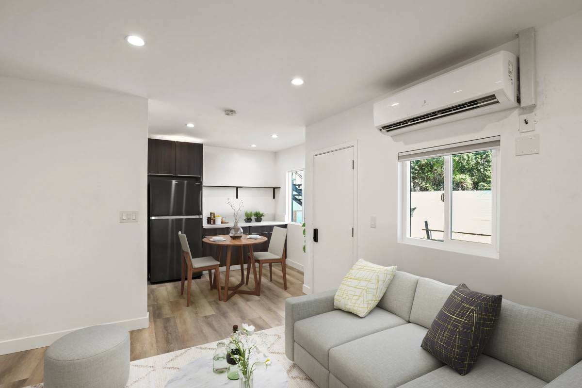 Apartment for rent at 2561 W Ave #30, Los Angeles, CA 90065