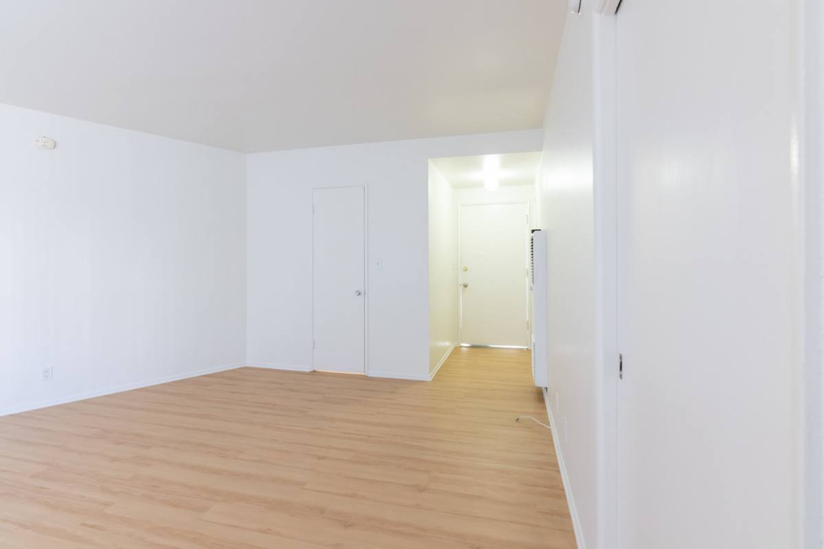Apartment for rent at 667-669 Levering Ave #8, Los Angeles, CA 90024