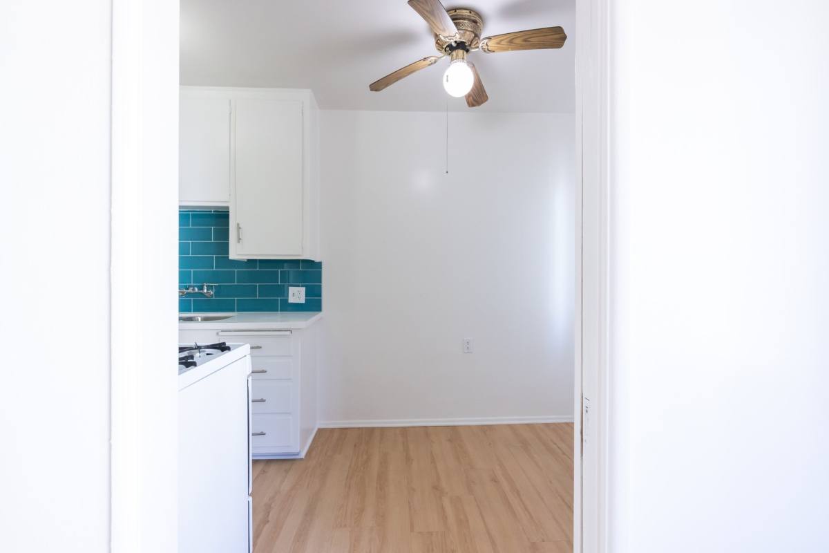 Apartment for rent at 667-669 Levering Ave #8, Los Angeles, CA 90024