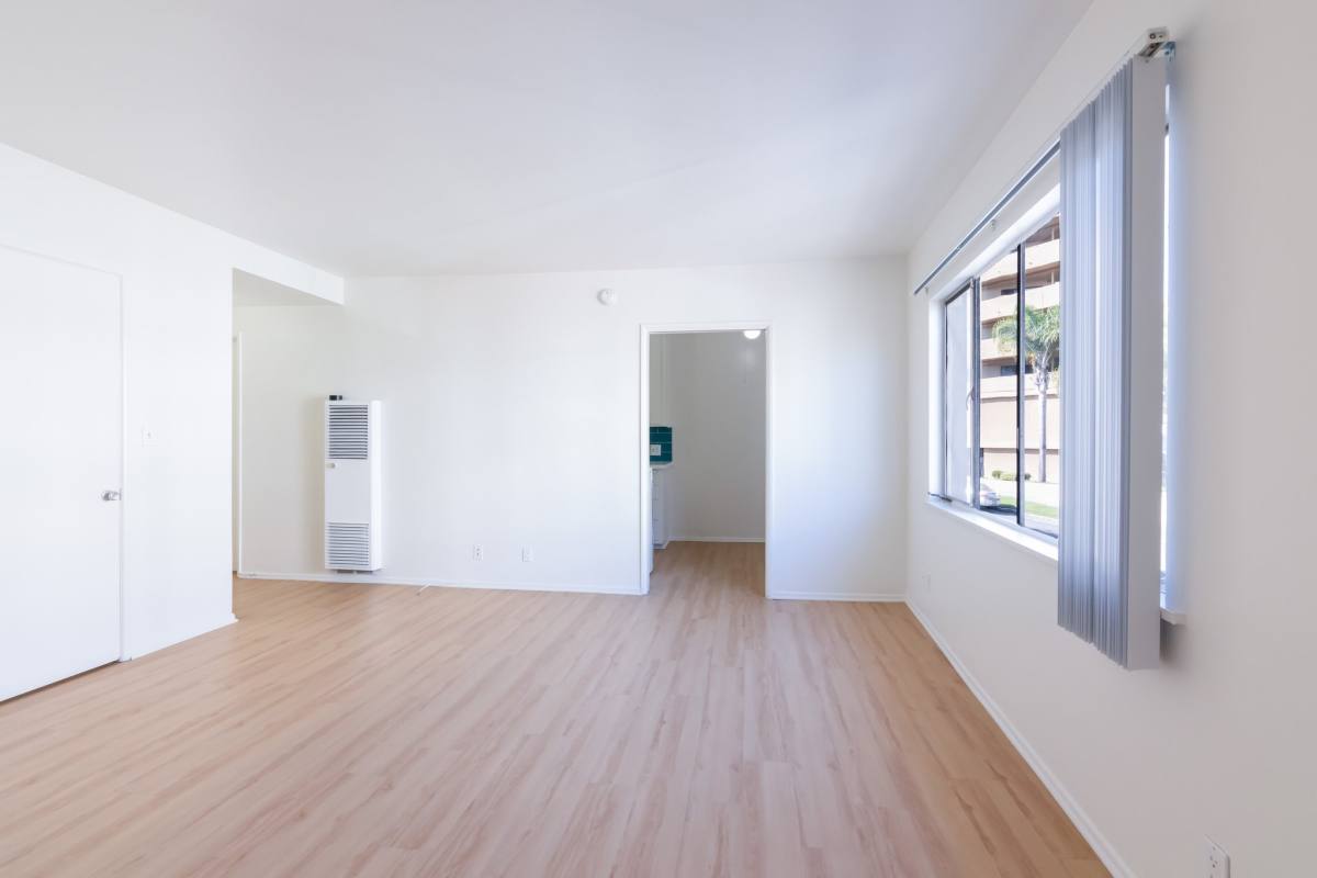 Apartment for rent at 667-669 Levering Ave #8, Los Angeles, CA 90024