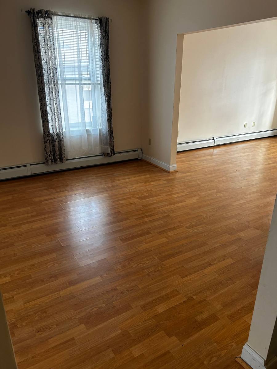 Apartment for rent at 29 B Edgewood St - 2nd Floor, Hartford, CT 06112