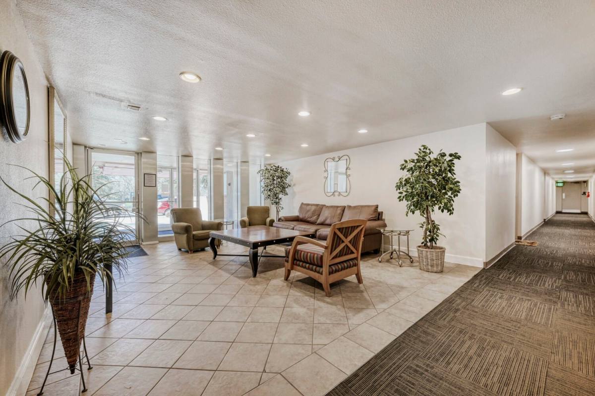 Apartment for rent at 2500 S York St, Denver, CO 80210