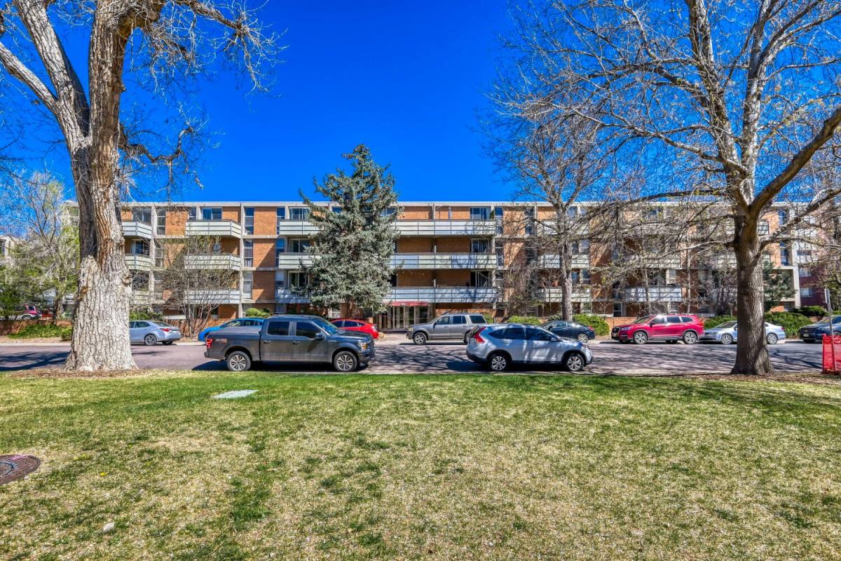 Apartment for rent at 2500 S York St, Denver, CO 80210
