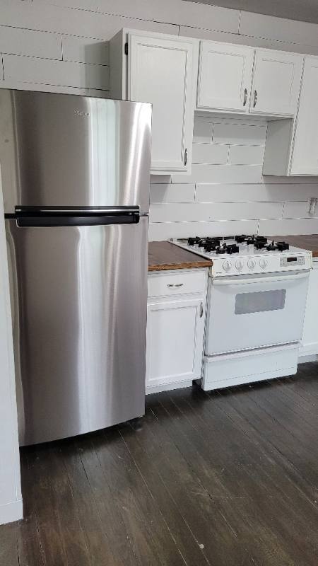 House for rent at 208 W Chester St, Des Arc, AR 72040