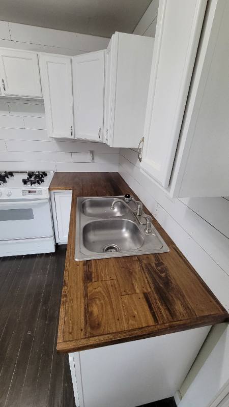 House for rent at 208 W Chester St, Des Arc, AR 72040