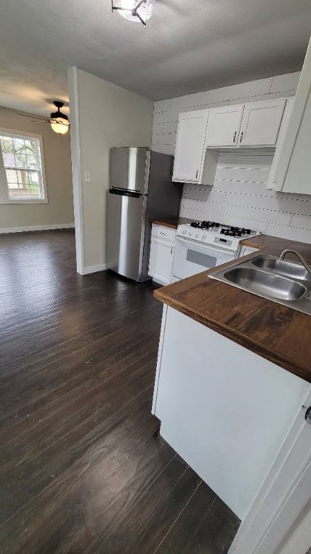 House for rent at 208 W Chester St, Des Arc, AR 72040