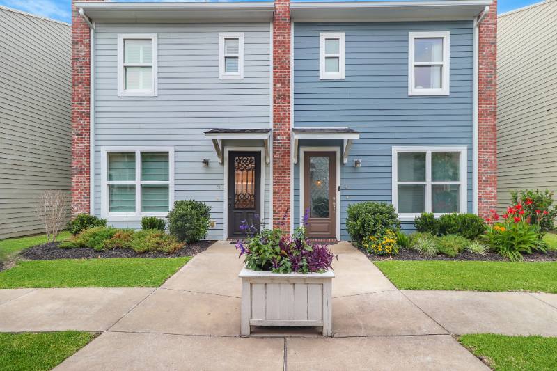 Townhouse for rent at 515 Division St #3, Lake Charles, LA 70601