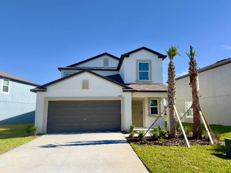 House for rent at 11009 Radiant Shore Lp, San Antonio, FL 33576