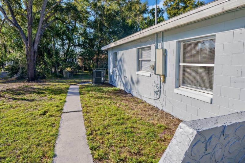 House for rent at 2500 Carver Ave, Orlando, FL 32810