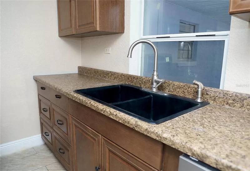 House for rent at 2500 Carver Ave, Orlando, FL 32810