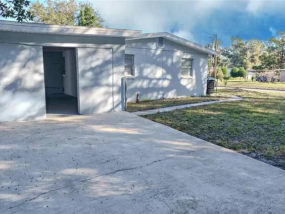 House for rent at 2500 Carver Ave, Orlando, FL 32810