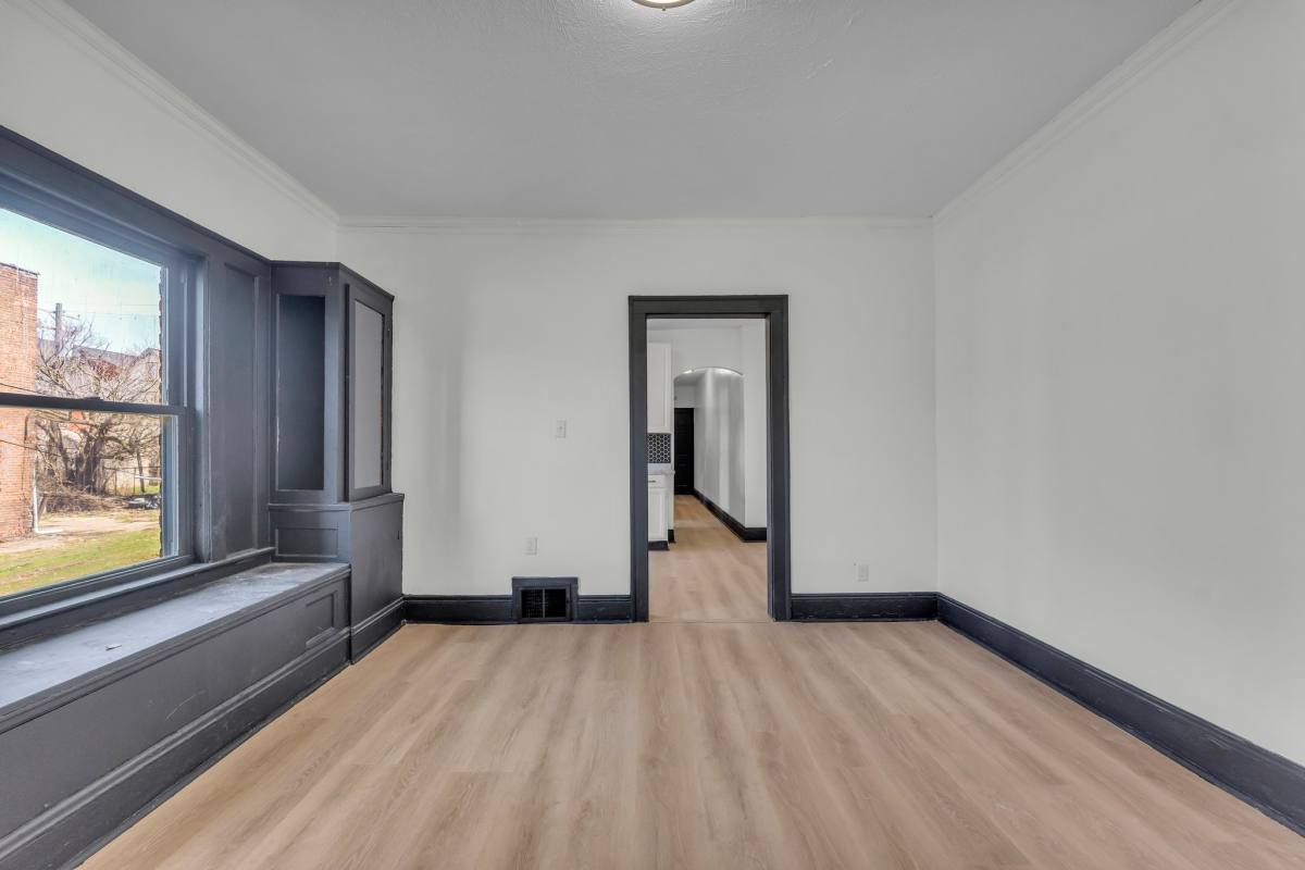 Apartment for rent at 3447 E 140th St #4, Cleveland, OH 44120