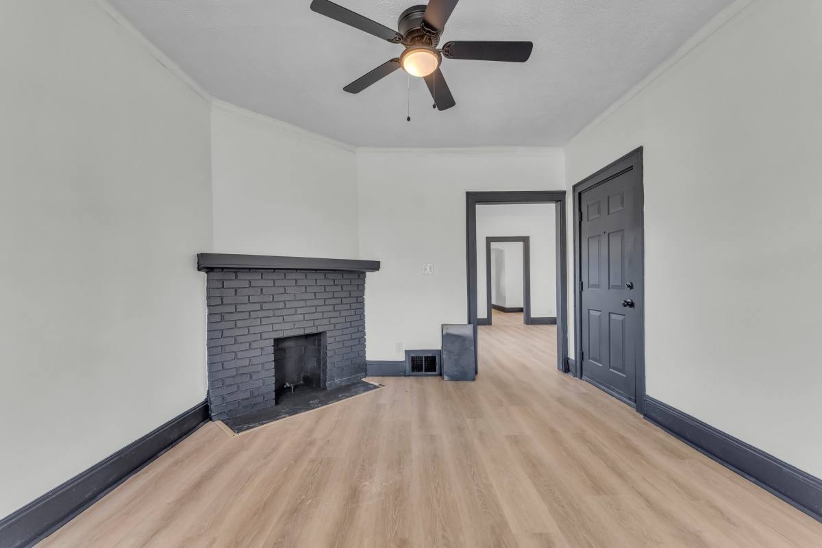 Apartment for rent at 3447 E 140th St #4, Cleveland, OH 44120