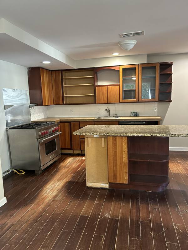 Apartment for rent at 212 S 3rd St #2, Fulton, NY 13069