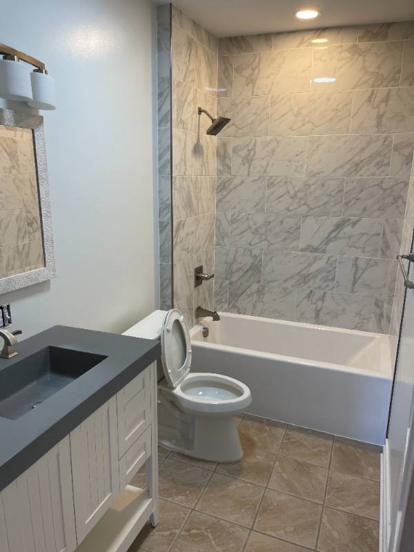 House for rent at 1001 9th Ave, Huntington, WV 25701