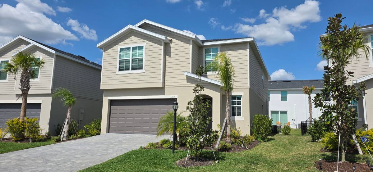 Townhouse for rent at 13851 Lilac Sky Terrace, Bradenton, FL 34211