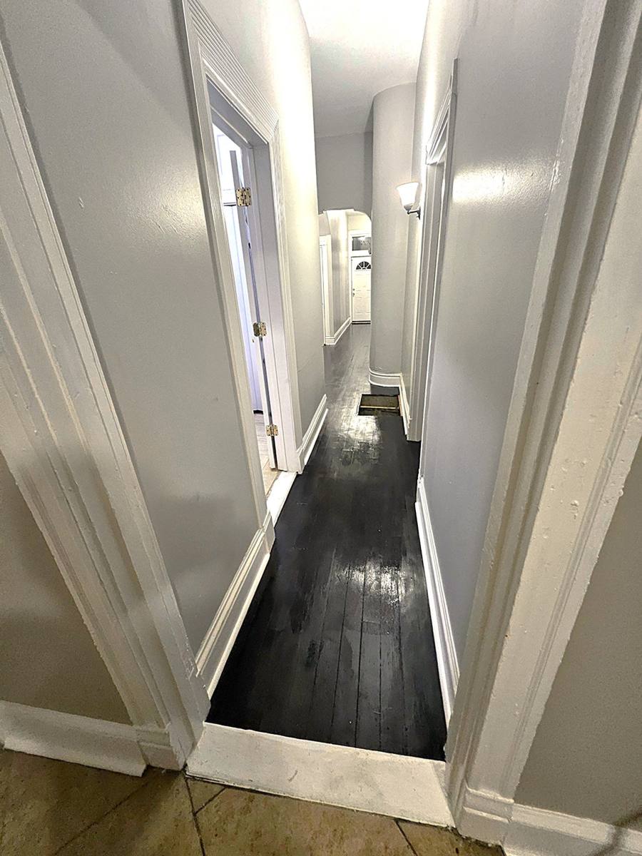 Apartment for rent at 3215 Oregon Ave #1F, Saint Louis, MO 63118