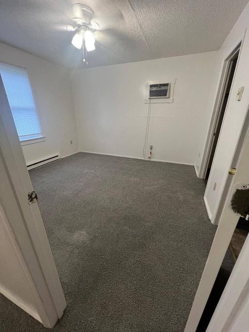 Apartment for rent at 1314 Moorman Ave E, Roanoke, VA 24017