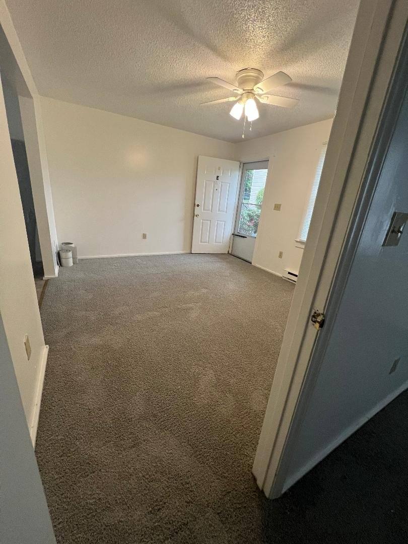 Apartment for rent at 1314 Moorman Ave E, Roanoke, VA 24017