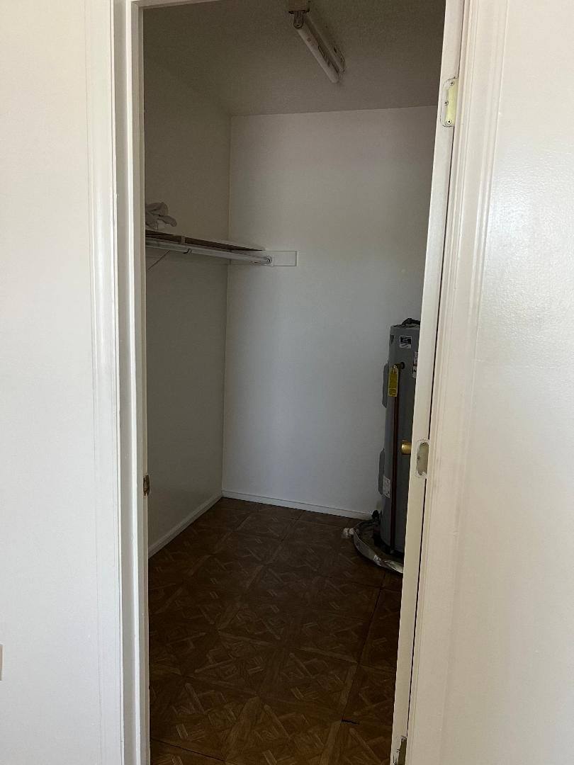 Apartment for rent at 1314 Moorman Ave E, Roanoke, VA 24017