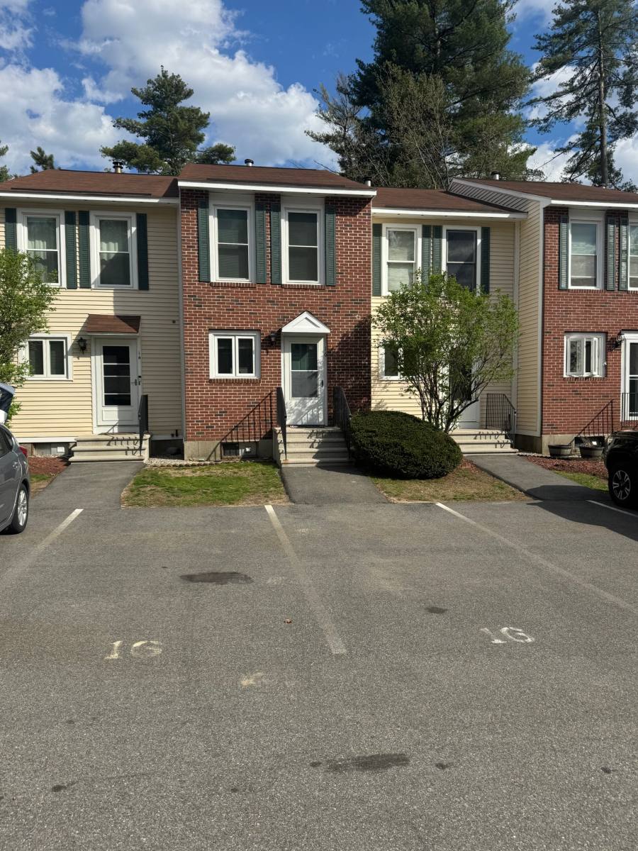 Townhouse for rent at 16 Kimberly Dr, Merrimack, NH 03054