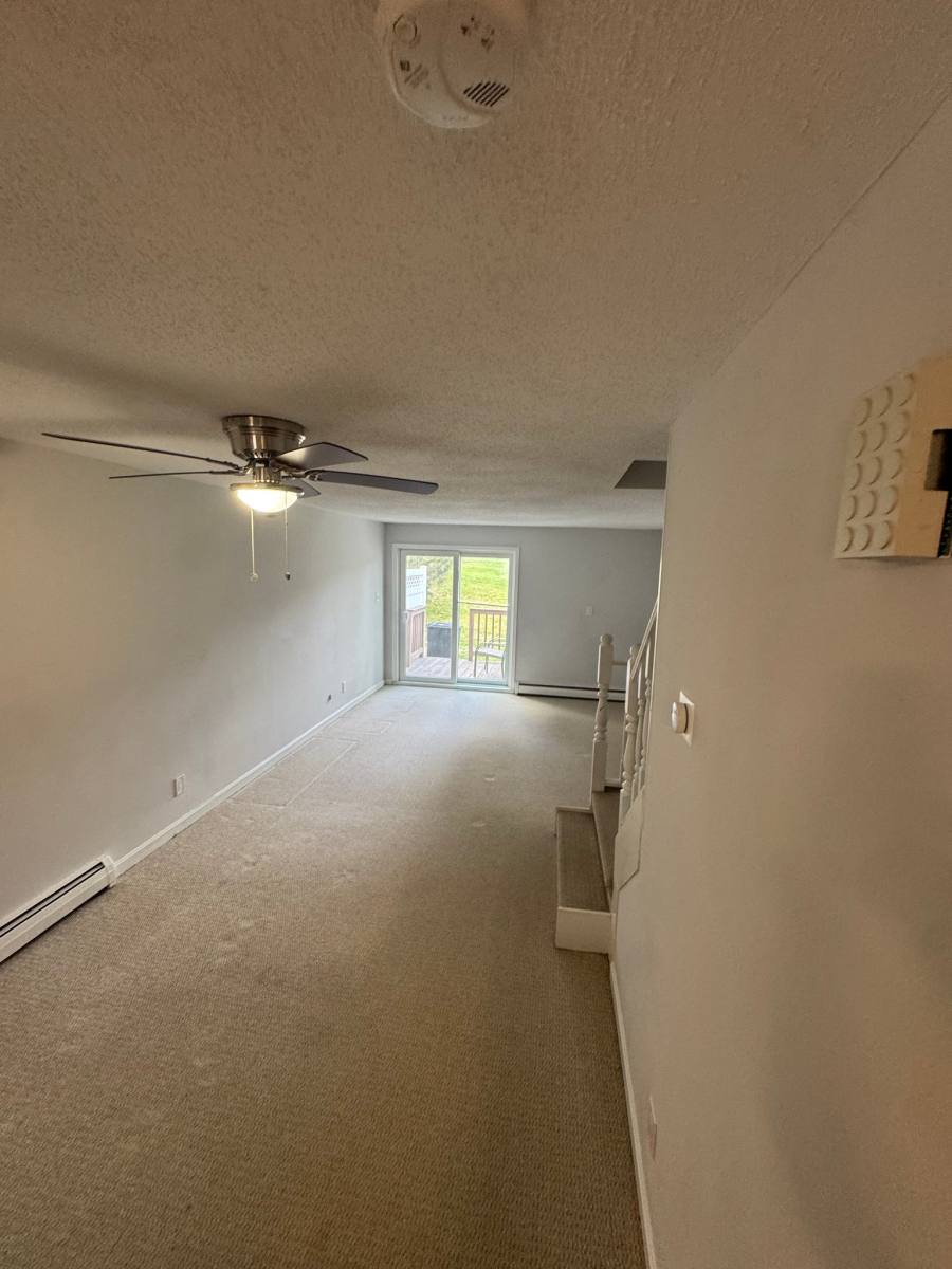 Townhouse for rent at 16 Kimberly Dr, Merrimack, NH 03054