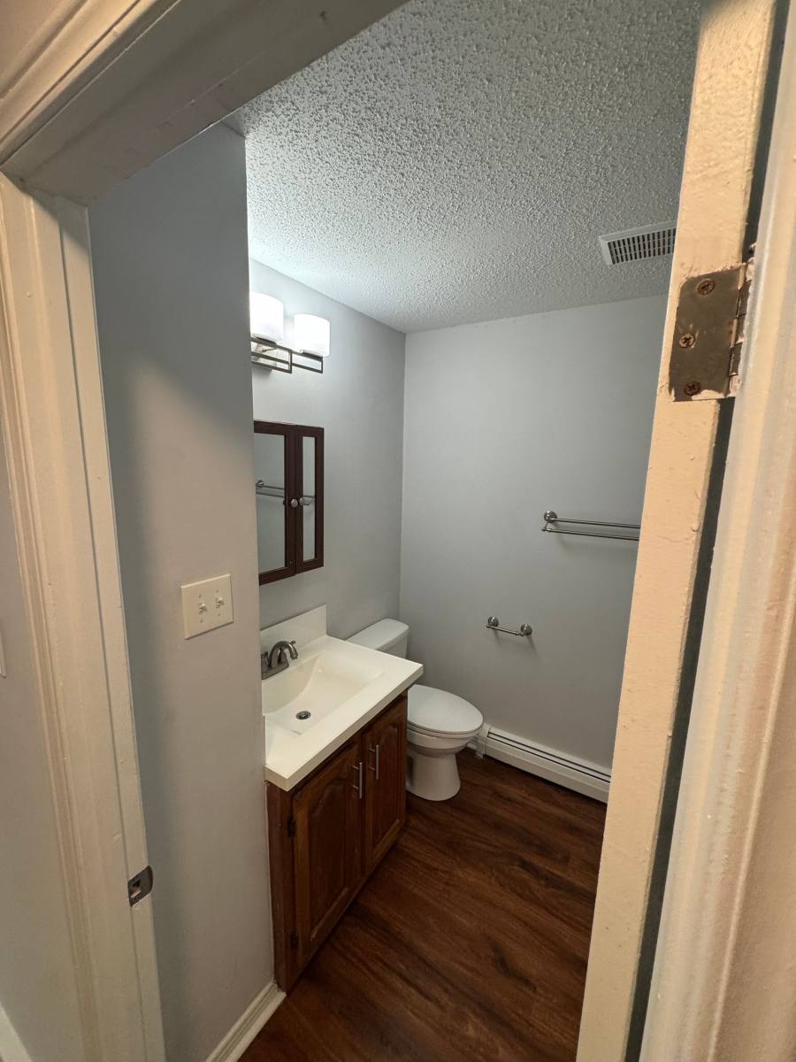 Townhouse for rent at 16 Kimberly Dr, Merrimack, NH 03054