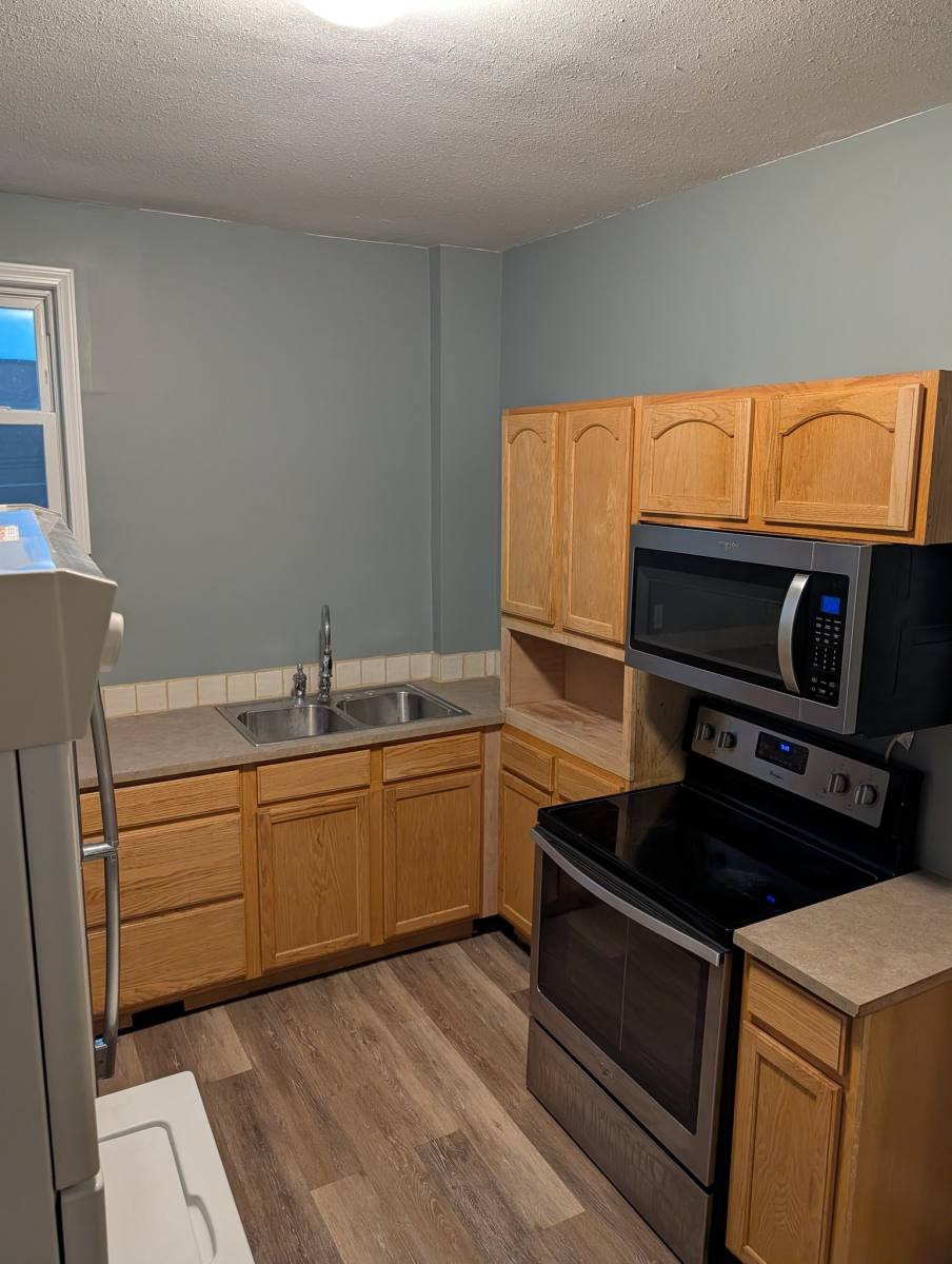 Apartment for rent at 147 S Broadway #3, Wells, MN 56097