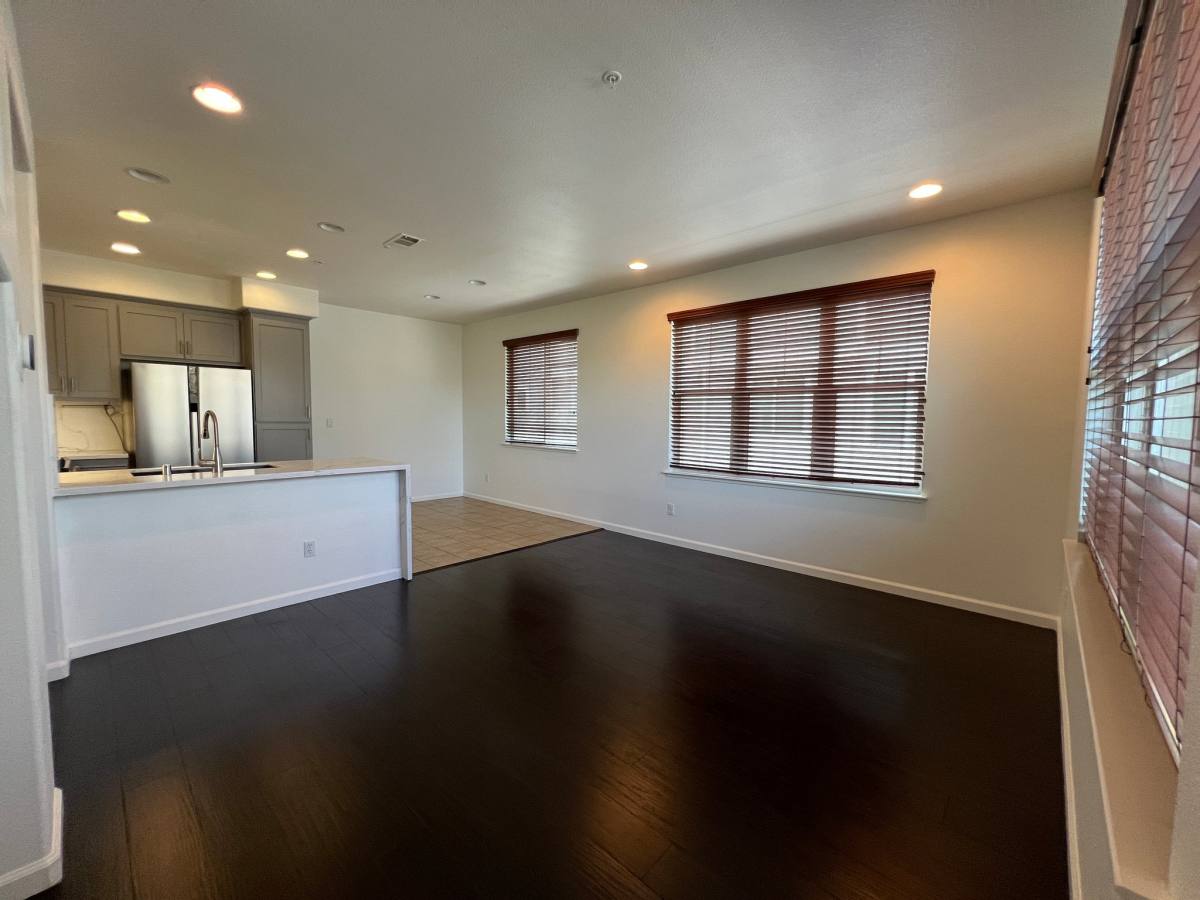 Townhouse for rent at 357 Destino Circle, San Jose, CA 95133