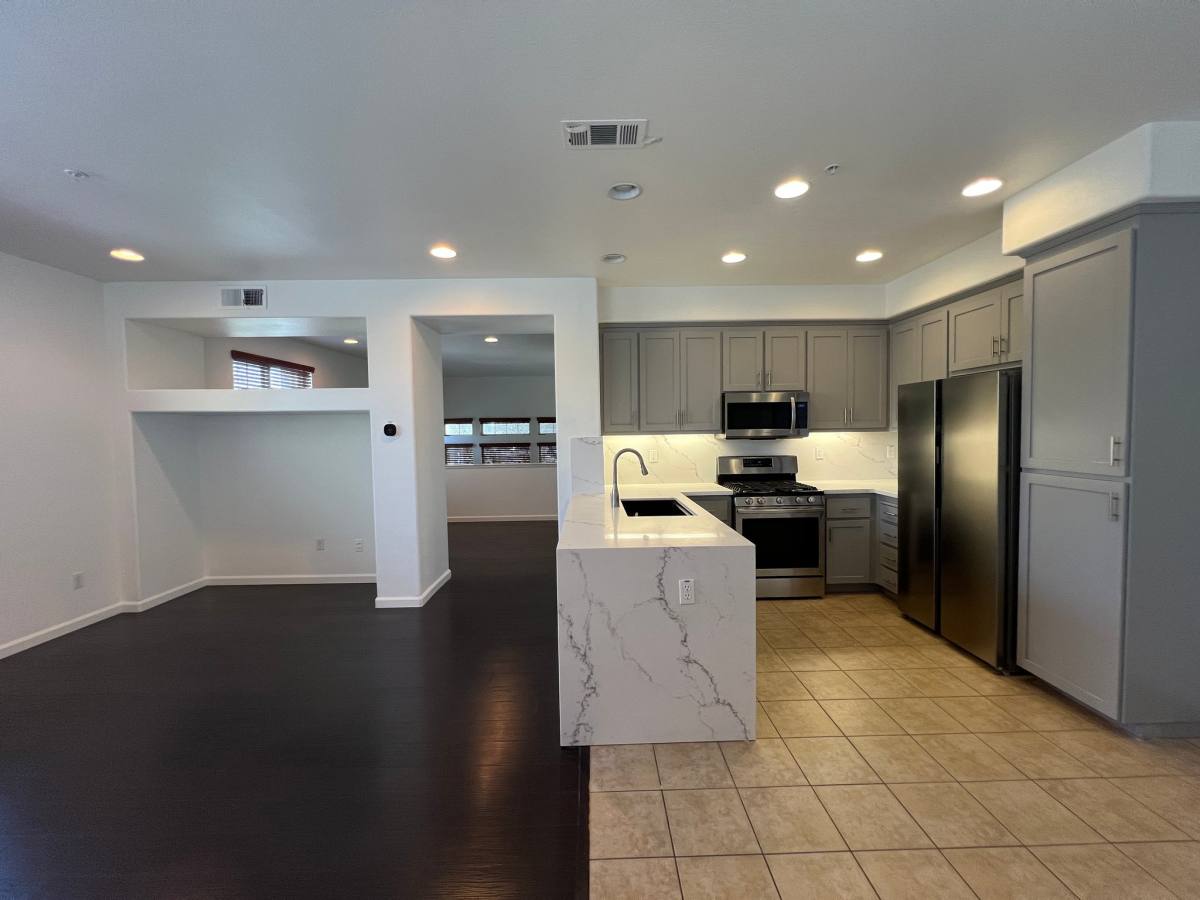 Townhouse for rent at 357 Destino Circle, San Jose, CA 95133