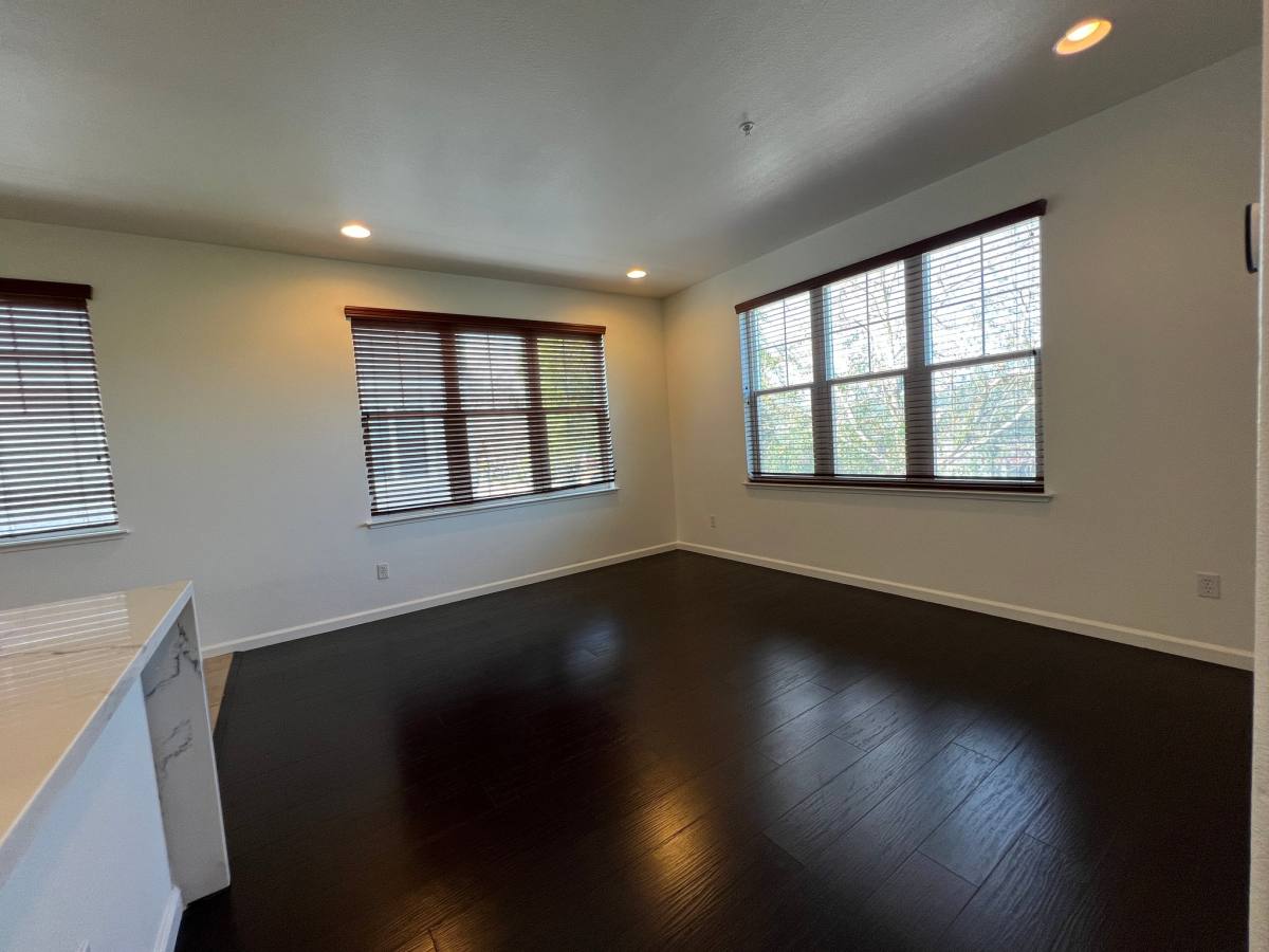 Townhouse for rent at 357 Destino Circle, San Jose, CA 95133