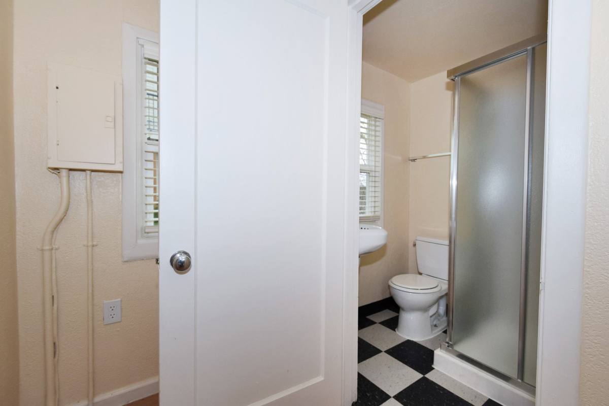 Apartment for rent at 11240 SW Barbur Blvd #24, Portland, OR 97219