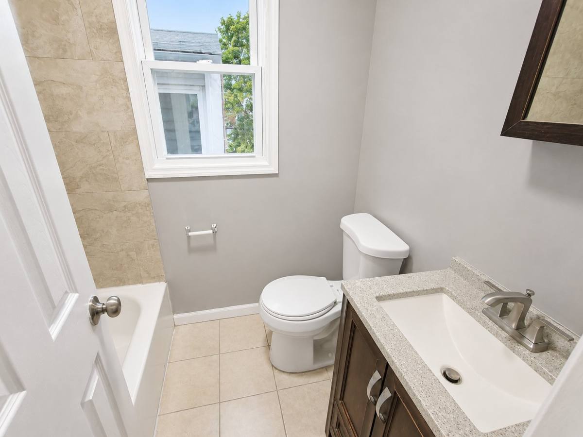 Apartment for rent at 748 S 16th St #3, Newark, NJ 07103