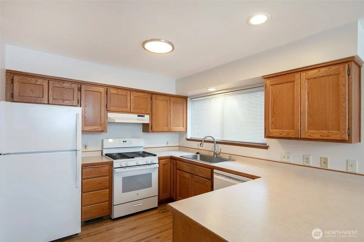 House for rent at 9741 Woodlawn Ave N, Seattle, WA 98103