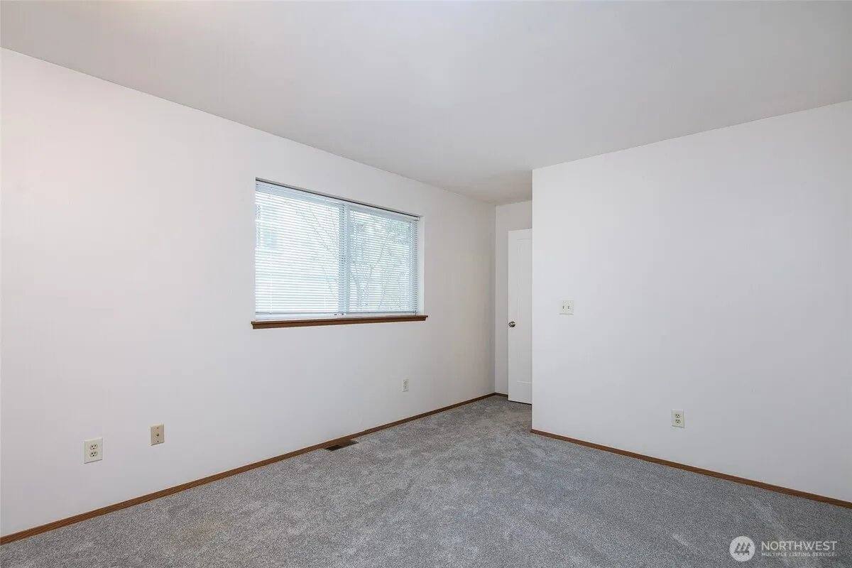 House for rent at 9741 Woodlawn Ave N, Seattle, WA 98103