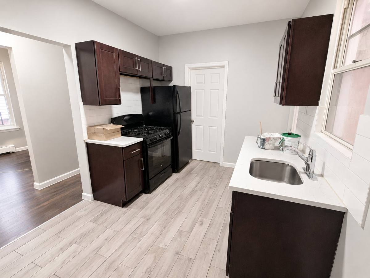 Apartment for rent at 175 Woodside Ave #2, Newark, NJ 07104