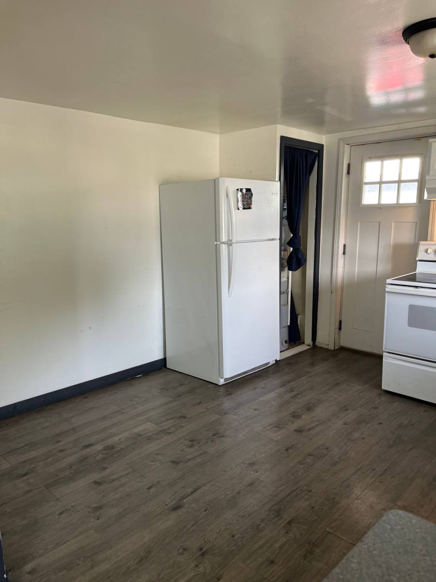 House for rent at 2201 1 2 S 2nd Ave, Yakima, WA 98903