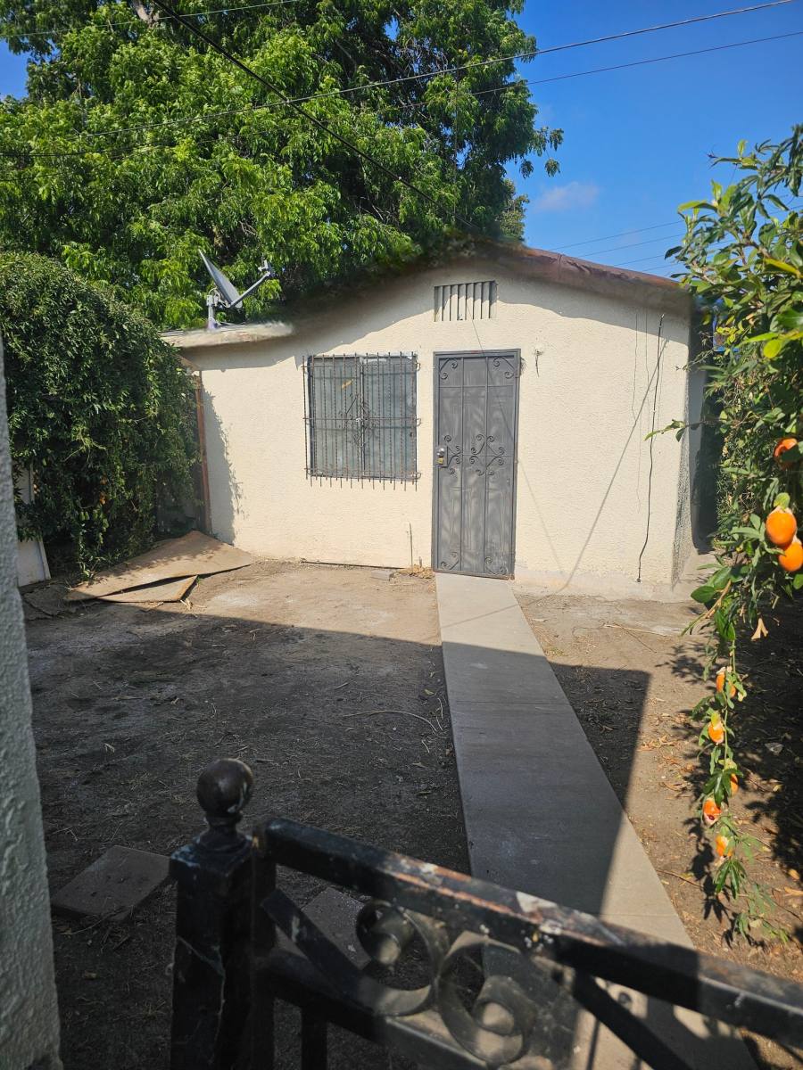 House for rent at 9726 Zamora Ave, Los Angeles, CA 90002