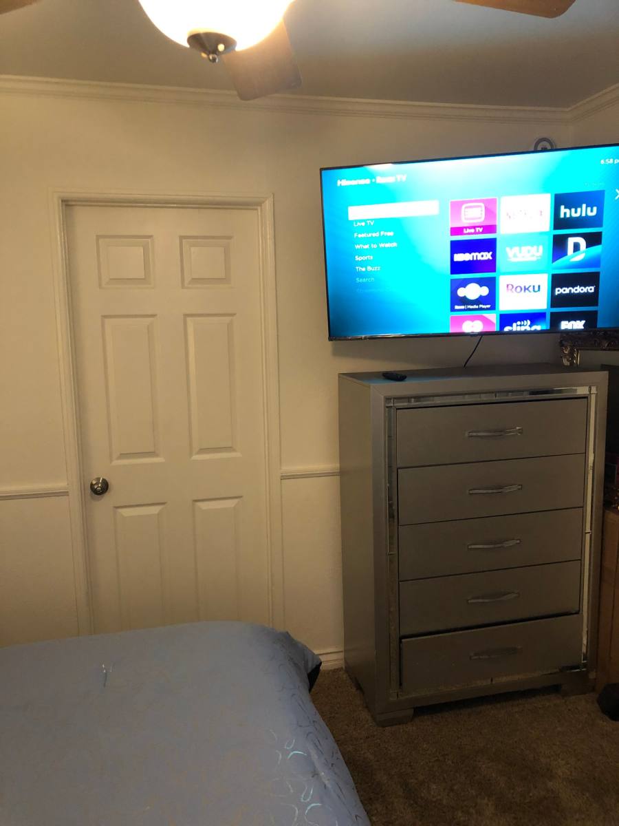 House for rent at 1341 W Kildare St, Lancaster, CA 93534